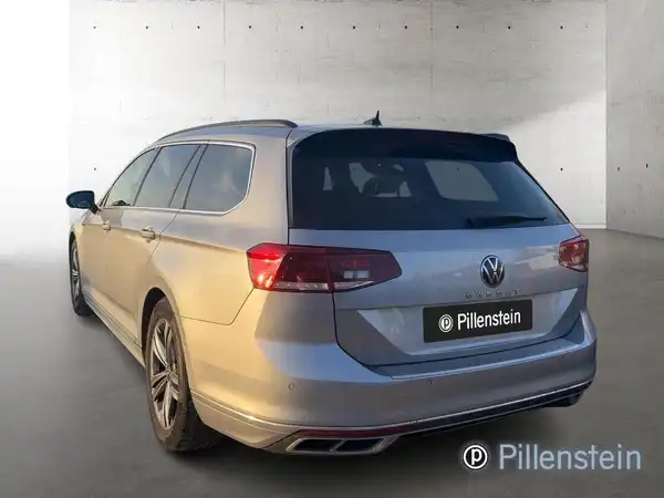 VW PASSAT VARIANT (2/3)