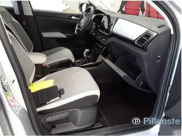 VW T-CROSS (3/8)