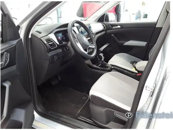VW T-CROSS (4/8)