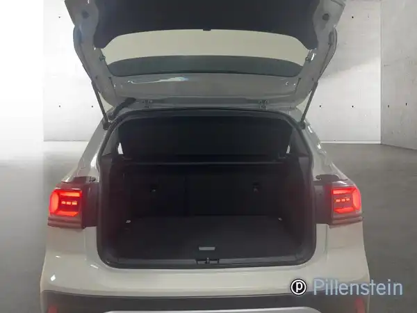 VW T-CROSS (17/19)