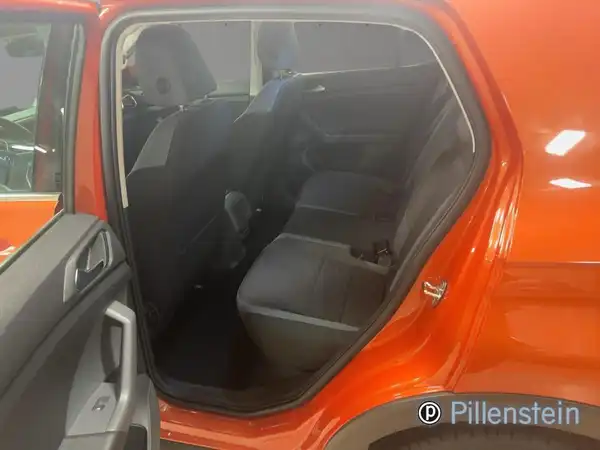 VW T-CROSS (8/16)
