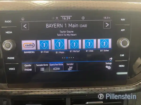 VW T-CROSS (10/16)