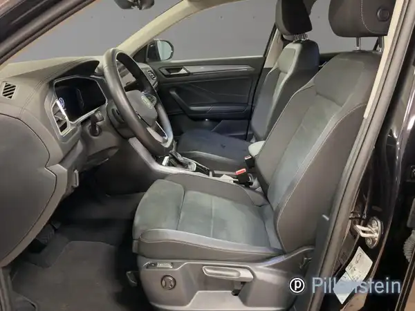 VW T-ROC (7/16)