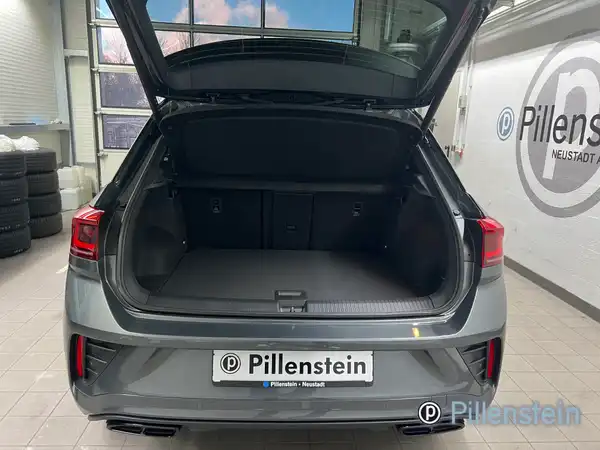 VW T-ROC (8/10)