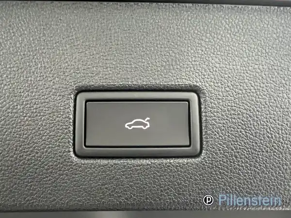 VW T-ROC (9/10)
