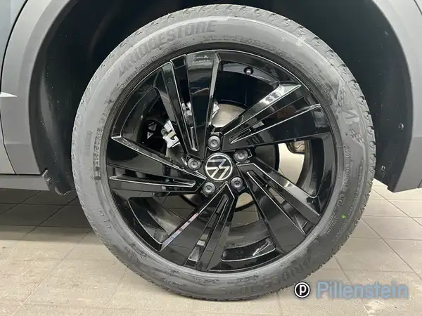 VW T-ROC (10/10)