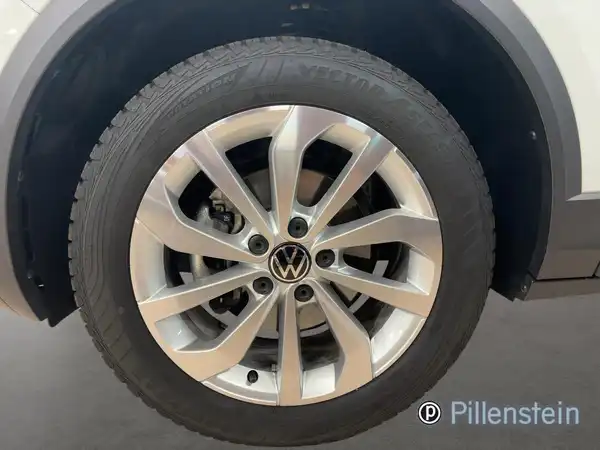 VW T-ROC (8/19)