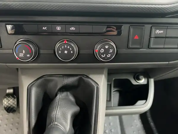 VW T6.1 KOMBI (12/14)