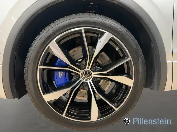 VW TIGUAN (6/16)