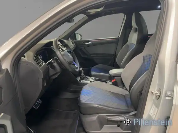 VW TIGUAN (7/16)