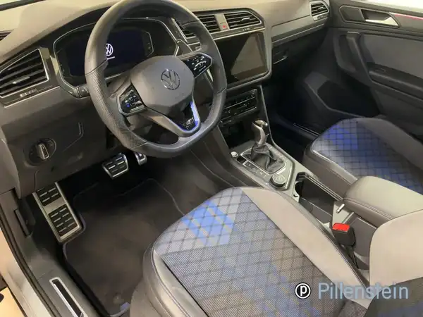 VW TIGUAN (8/16)
