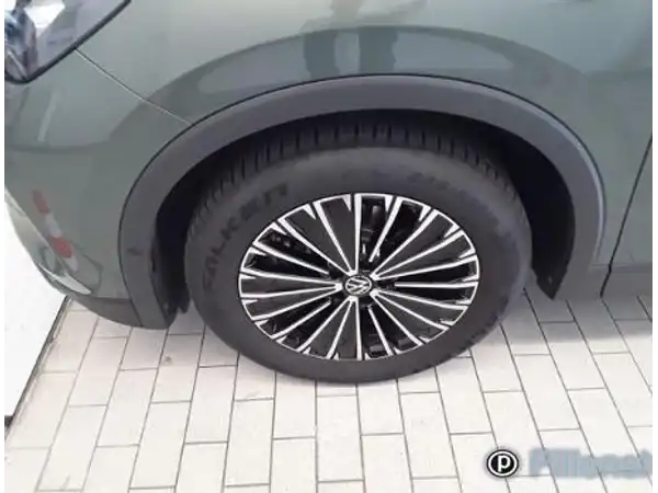 VW TIGUAN (5/12)