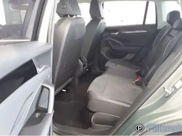 VW TIGUAN (8/12)