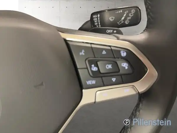VW TIGUAN ALLSPACE (16/18)