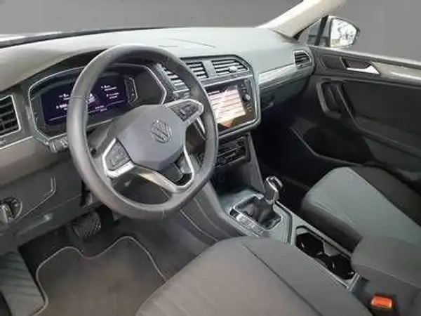 VW TIGUAN ALLSPACE (6/6)