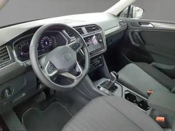 VW TIGUAN ALLSPACE (6/6)